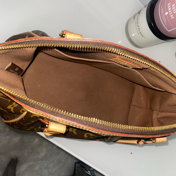 Louis Vuitton Monogram Tivoli - Picture 2 of 3
